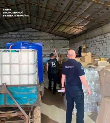 У Торчині на підпільному заводі підробляли елітний алкоголь 