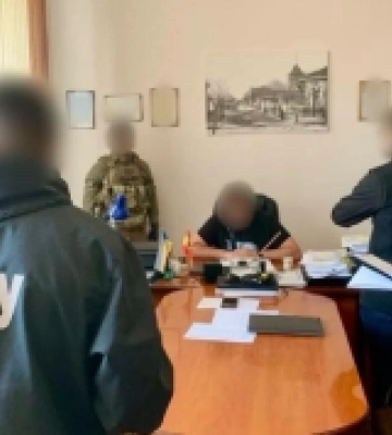 Привласнювали землі на узбережжі Дністровського лиману: правоохоронці викрили організовану злочинну групу шахраїв