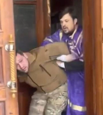 Побиття військового у соборі. Суд відправив іподиякона УПЦ МП на «перевиховання»