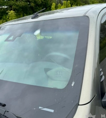 Російські снайпери обстріляли авто поліції під час евакуації людей з Вовчанська