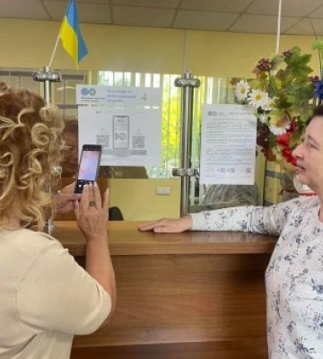 Фахівці Ужгородської ДПІ роз'яснюють порядок декларування доходів та популяризують електронні сервіси