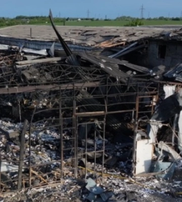 Одна людина загинула, ще четверо травмовані: прокурори зафіксували наслідки ракетної атаки по підприємству на Харківщині