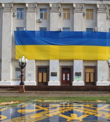 Двох депутатів Херсонської облради позбавили повноважень