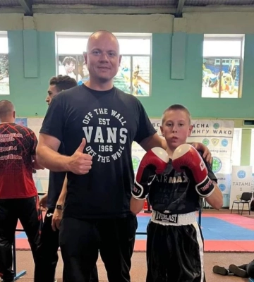 Спортсмен із Полтавщини виборов «золото» на чемпіонаті України з кікбоксингу WOKA серед учнів