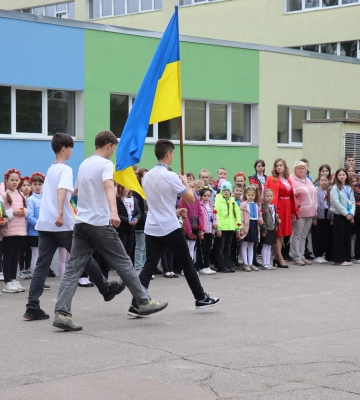 У черкаській школі з’явилися меморіальні дошки чотирьом захисникам