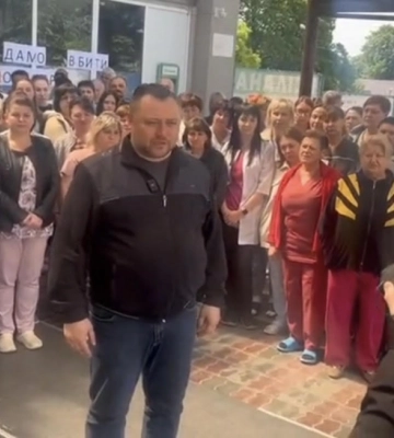В Запорожье прошли митинги против закрытия онкодиспансера. Медики и пациенты обратились к президенту