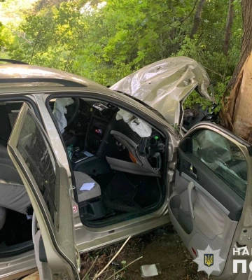 На Львівщині зіштовхнулись авто та вантажівка: двоє травмованих