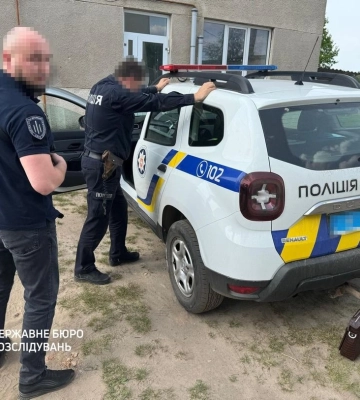 У Рівненській області викрили правоохоронця, який допомагав уникати чоловікам мобілізації