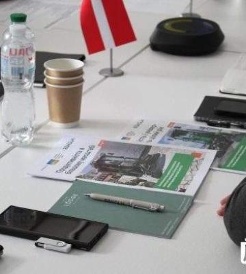 Прибиральна техніка для Миколаєва: Сєнкевич провів зустріч з представником данської компанії