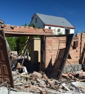 Окупанти обстріляли у Харкові район щільної житлової забудови