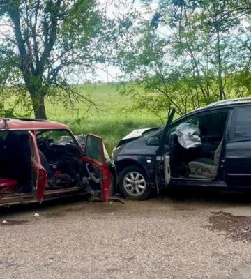На Одещині водій п’яним сів за кермо і скоїв ДТП, унаслідок якої травмував себе і ще трьох людей