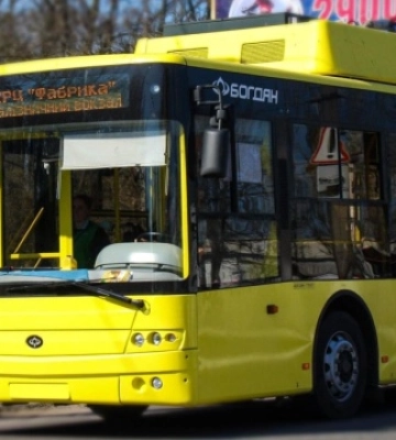 У Херсоні припинено рух всіх тролейбусів