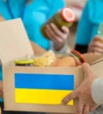 У Києві для переселенців з Херсонщини відкрили Гуманітарний хаб