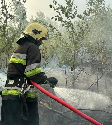 Вісім пожеж на відкритих територіях ліквідували рятувальники Рівненщини впродовж минулої доби