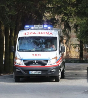 1 млн грн надала ЛМР на придбання одягу для медиків «швидкої»