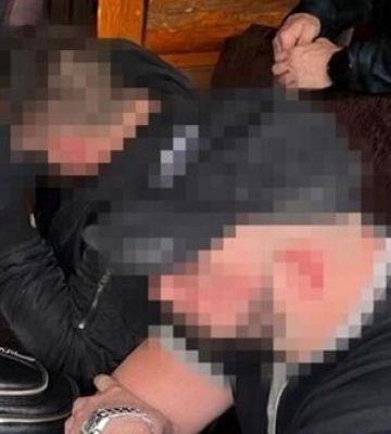 Задержаны дельцы, которые продавали уклонистам &quot;консульские&quot; удостоверения
