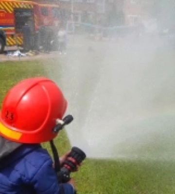 Первомайські рятувальники завітали в гості до дітей дитсадка «Журавлик»