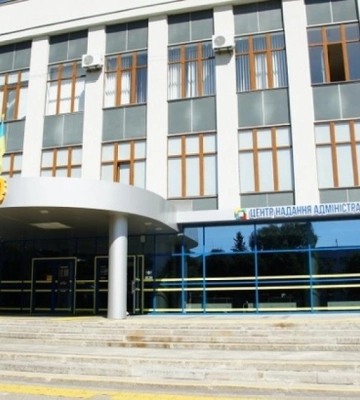 Автомобіль, ремонт приміщення ЦНАПу та ліфтів у Рівному – серед громадських тендерів Рівненщини