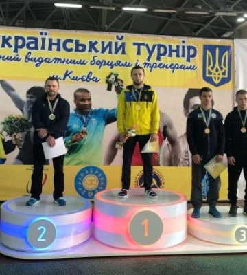 Миколаївський спортсмен Ігор Курочкін - чемпіон Всеукраїнського турніру з боротьби