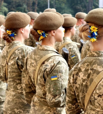 На Закарпатті жінку судили за ухилення від військового обліку