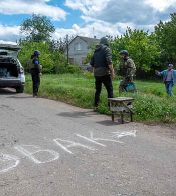 П’ятеро поранених: росіяни завдали удару по селу Вовчанської громади касетними боєприпасами