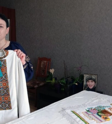 «Він вдягнув її вперше і востаннє»: історія вишиванки загиблого учасника АТО з Волині Ігоря Климюка