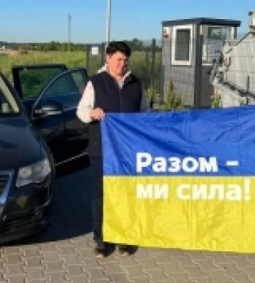 Рожищенські волонтери везтимуть автівки захисникам, потрібні гроші на пальне