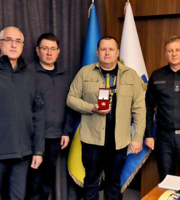 Спасатели Днепропетровской области и Борис Филатов получили государственные награды