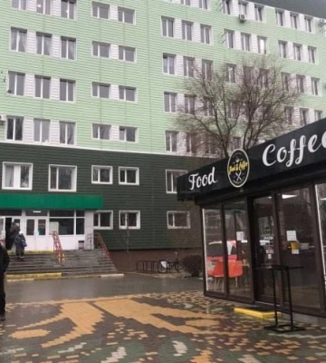 В Мелитополе разъяренная жена пациента напала с кулаками на врача-травматолога