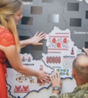 Рівнянки створили вишиту мапу України та увійшли до Книги рекордів