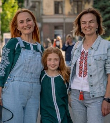 День вышиванки в Кривом Роге: горожане вышли на улицы в патриотических нарядах