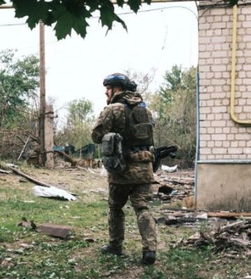 Росіяни взяли в полон до 40 цивільних людей у Вовчанську, - поліція