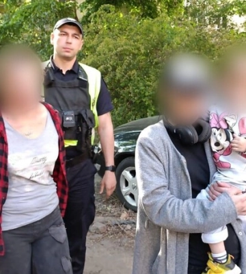 В Одесі жінка заради лайків усю ніч знущалася з дитини у прямому ефірі