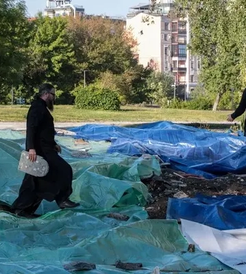 Біля Національного музею України в Києві знесли «храм-МАФ» УПЦ МП