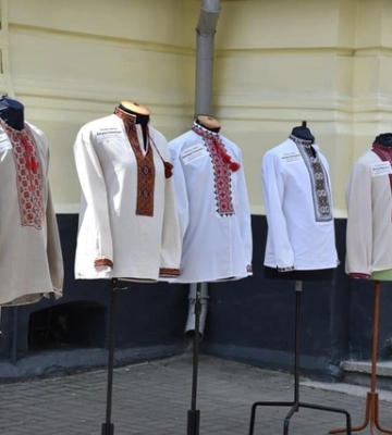 Вишиванки Героїв мали змогу побачити в Рівному: як це було (ФОТО/ВІДЕО)