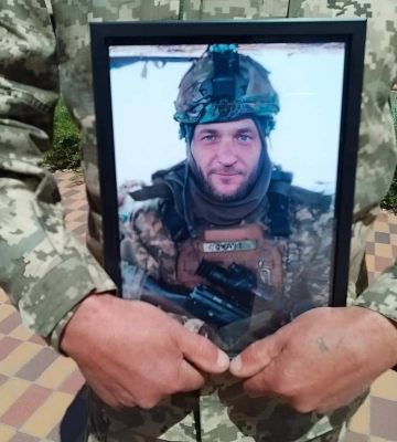 У Сумах попрощалися із захисником Сергієм Носовим