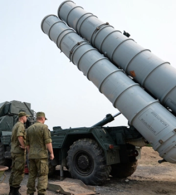 Вночі росіяни атакували Харків дронами і били із С-300
