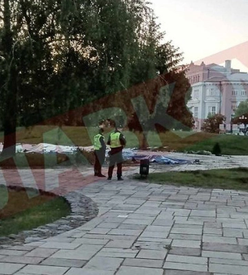 Скандальний МАФ Московської церкви знесено. Усі відео події