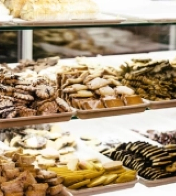 Підприємиця з Рівненщини відкрила кондитерську  за грантові кошти