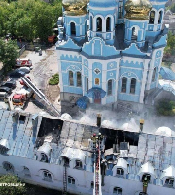У Дніпрі горіла церква: загинула жінка