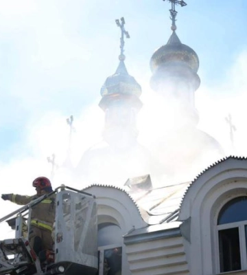 У Дніпрі внаслідок пожежі на території храму загинула людина