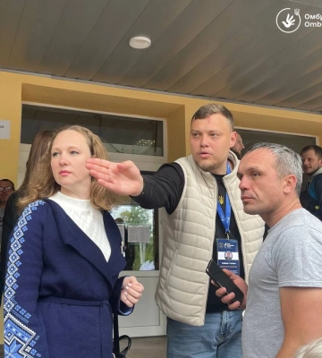 Омбудсман закликав не вірити в ІПСО про викрадення людей на органи під час евакуації