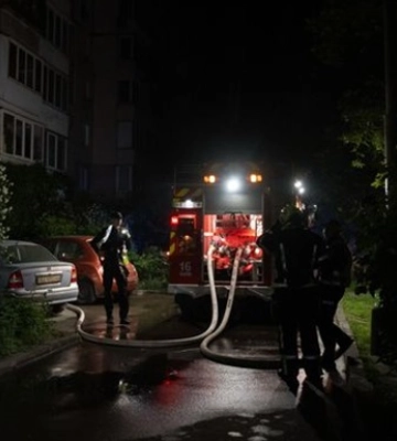 У Києві під час пожежі в квартирі загинуло двоє людей