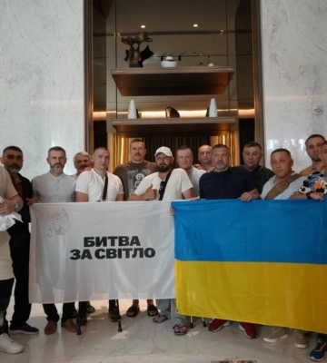 Усик подякував ветеранам за підтримку в Ер-Ріаді