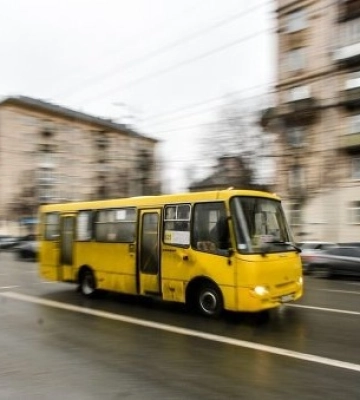 Силоміць намагалися витягти хлопця з маршрутки: у ТЦК відреагували на дії військовослужбовців в Одесі