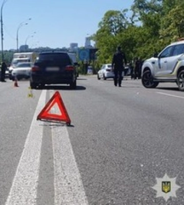 В Киеве водитель устроил ужасное ДТП: погибла маленькая девочка, двое пострадавших. Фото