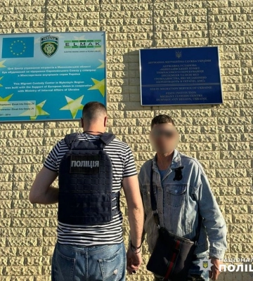 Одеські правоохоронці видворили з України іноземця, який незаконно перебував на території держави