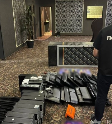 У Києві поліцейські &quot;накрили&quot; підпільну мережу гральних закладів із мільйонним прибутком