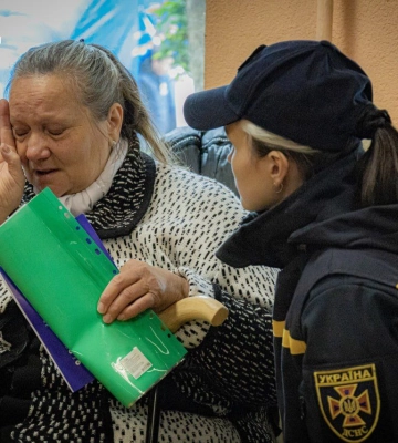 Почти 10 тысяч человек эвакуировали с приграничья Харьковщины (видео, фото)