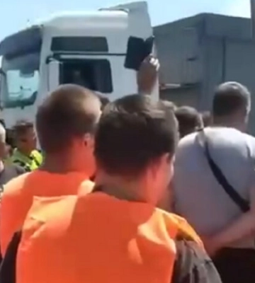 Далекобійники перекрили трасу Київ-Одеса – протестують проти нових правил перетину кордону